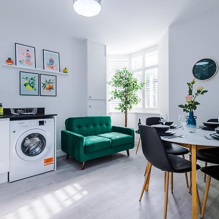 Beechwood Lodge Serviced Apartment Coventry Extérieur photo